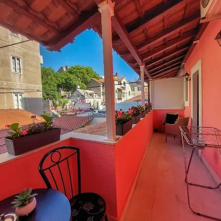 Dalmatino Appartement *